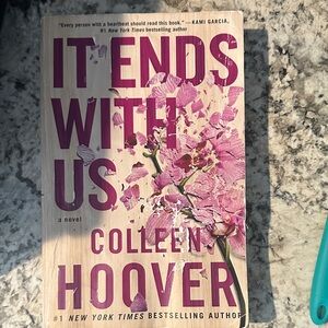 'It Ends With Us' Novel colleen hoover